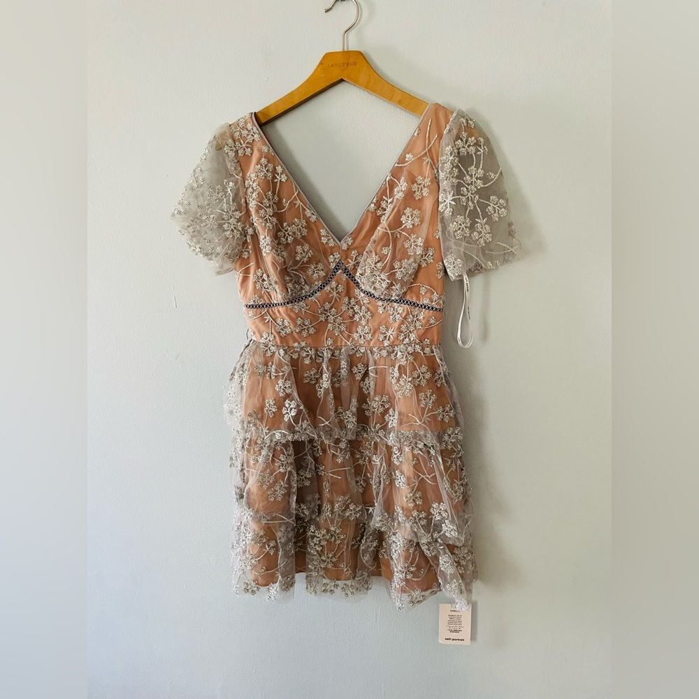 NWT Self Portrait EMBROIDERED BLOSSOM TIERED MINI DRESS
